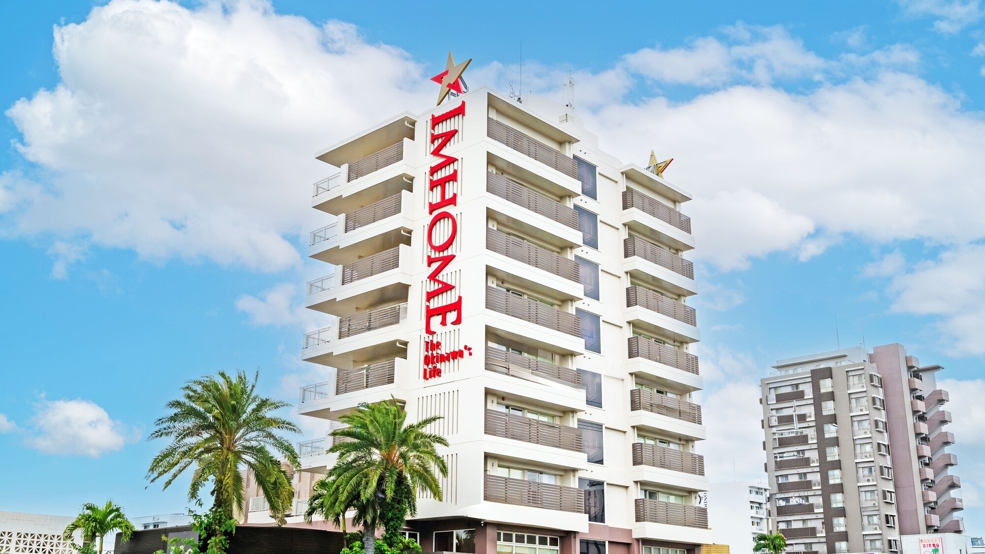 【 5泊以上限定 】アメリカンビレッジまで歩いて2分！異国感溢れる北谷ステイ（素泊まり）