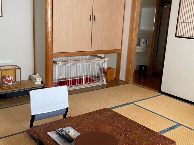 【愛犬と素泊まりプラン】小型〜中型犬対応サークル付き部屋☆セルフサービスの無料朝食卵かけごはんあり☆