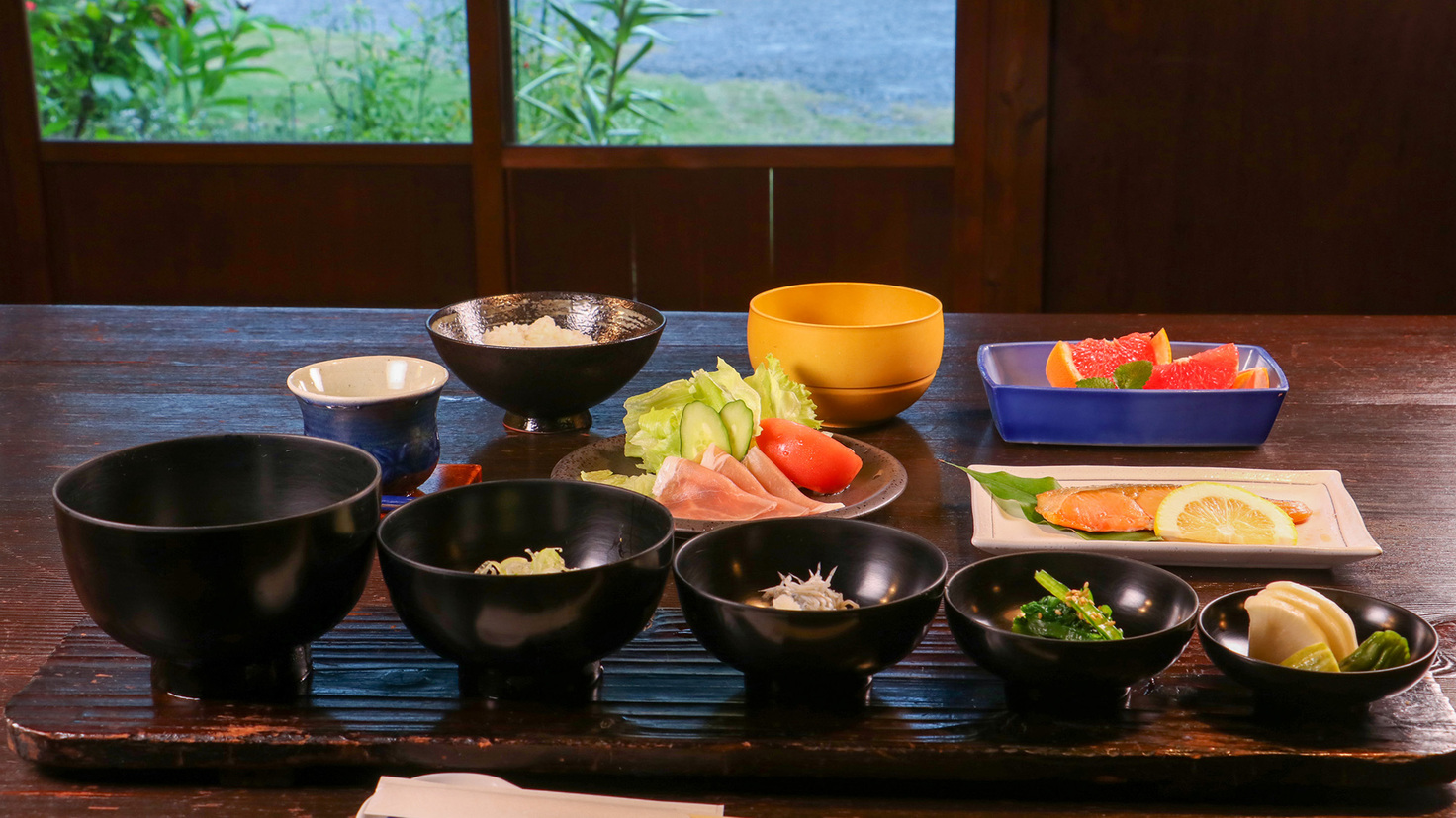 【朝食付】三組限定　古民家で迎える至福の朝─五右衛門風呂と女将の手しごと和朝食─