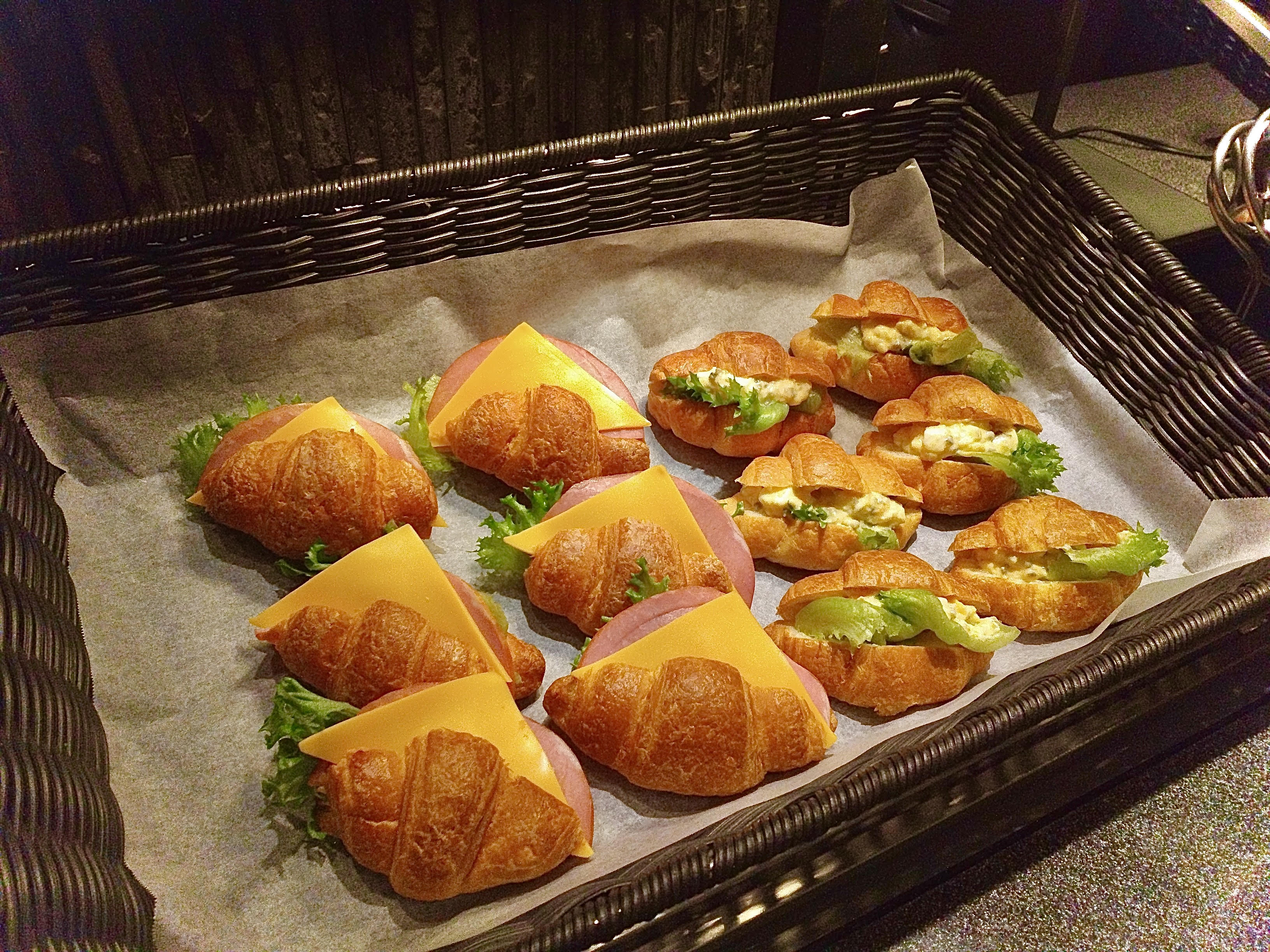 ◆朝食　【クロワッサンサンド】