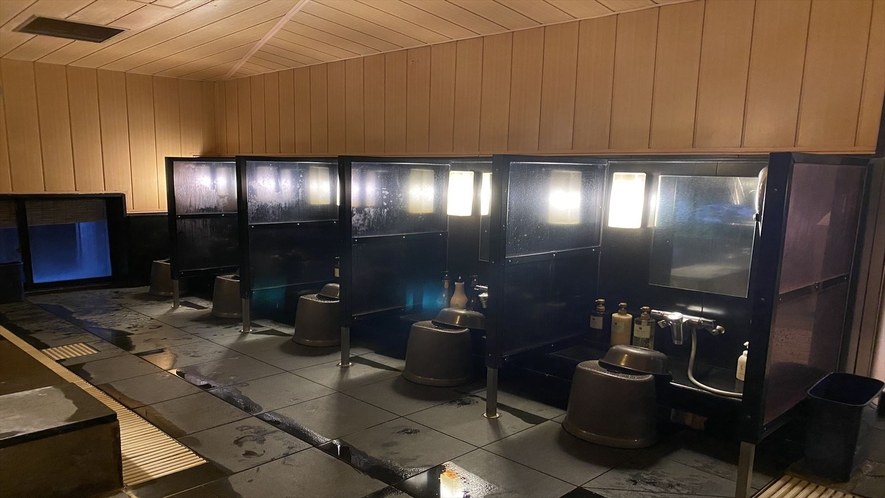 ◆男性大浴場　洗い場　8席