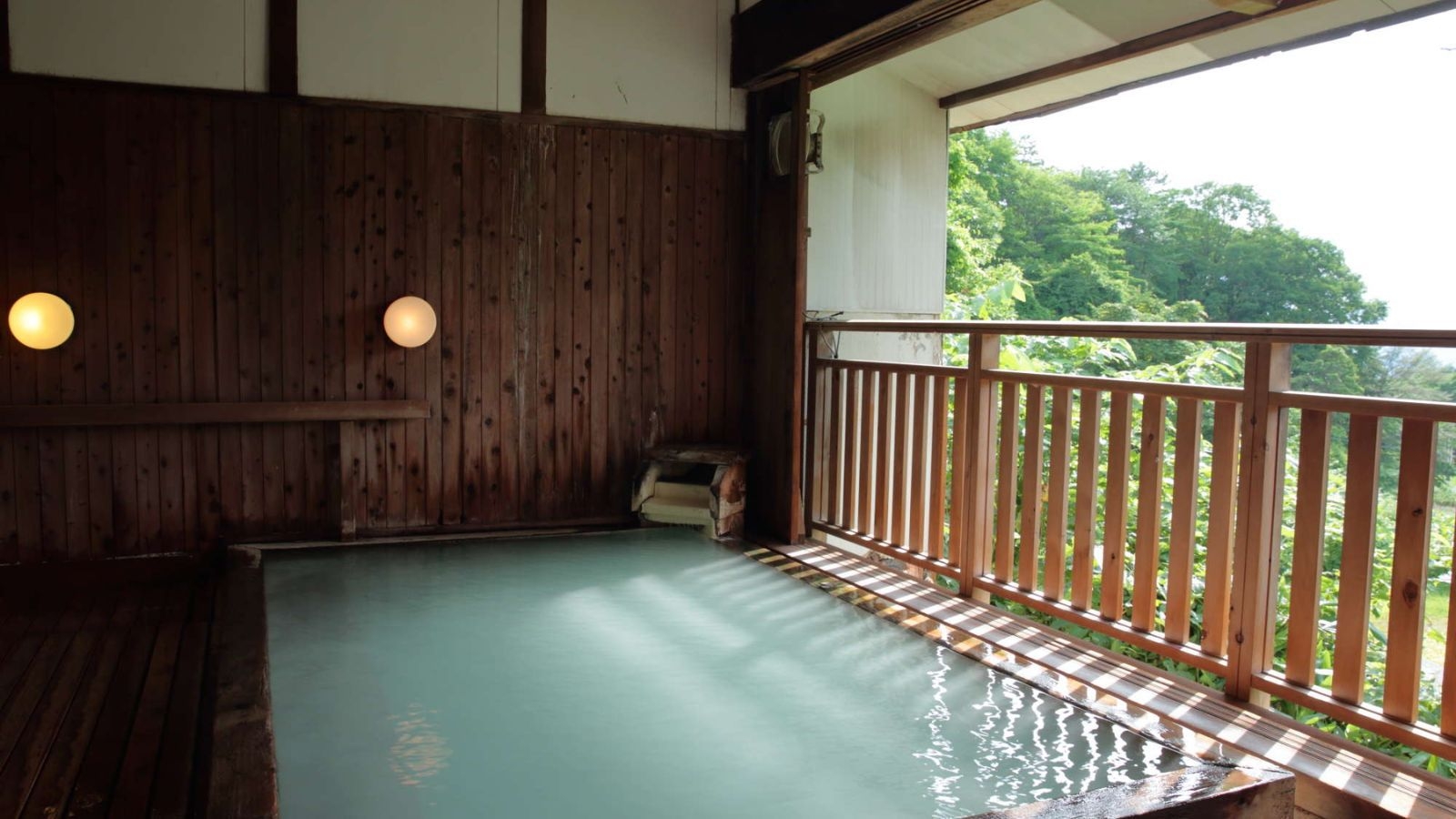 【プレミアム｜霜降り牛しゃぶしゃぶ会席】蔵王の絶景を望む★源泉掛け流し温泉を満喫〜蔵王BRAND極〜