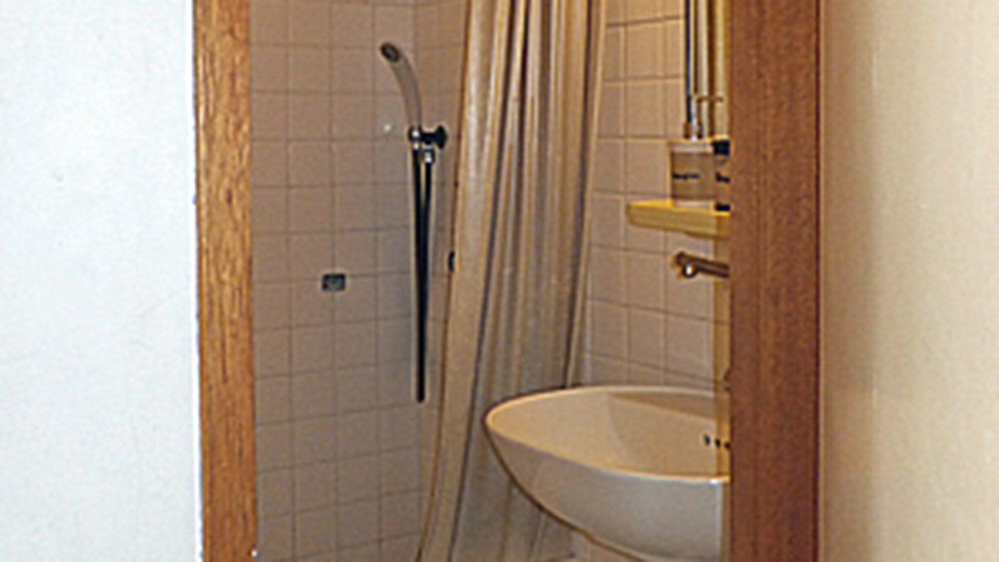 ・ツインルームのシャワー