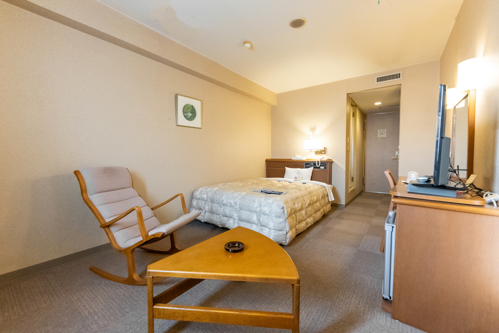 22平米140cm幅ベッド｜デラックスダブル