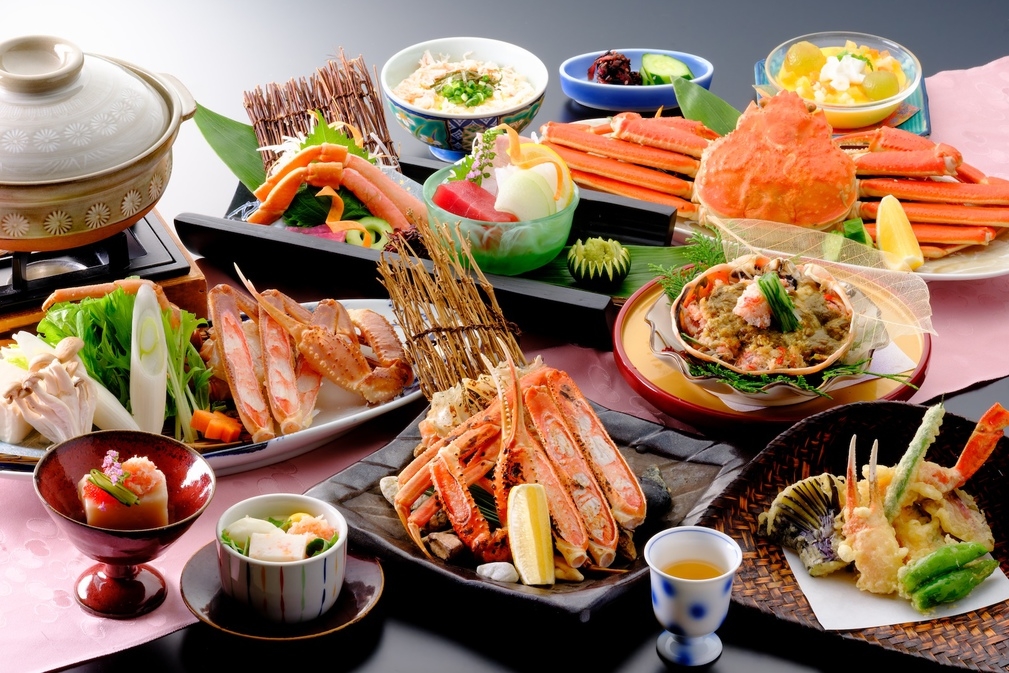 【お部屋食または個室】蟹取県の魅力！！本ズワイガニコースを満喫できる贅沢会席プラン