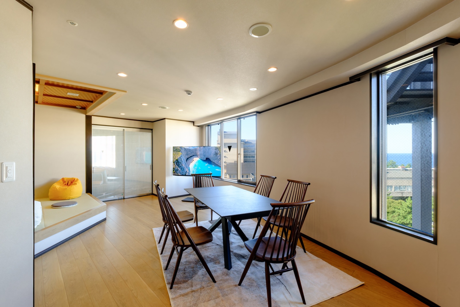 【2025年8月リニューアル】701号室　リビング&ダイニング