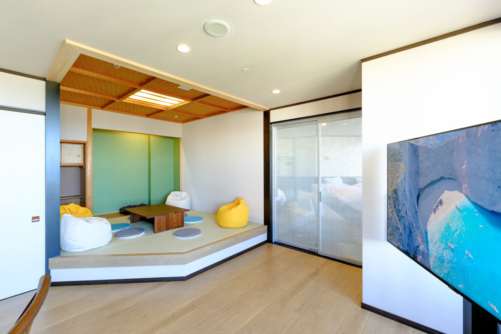 【2025年8月リニューアル】701号室　リビング&ダイニング