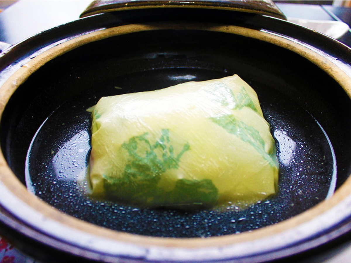 20　軍鶏と生湯葉のわさび鍋