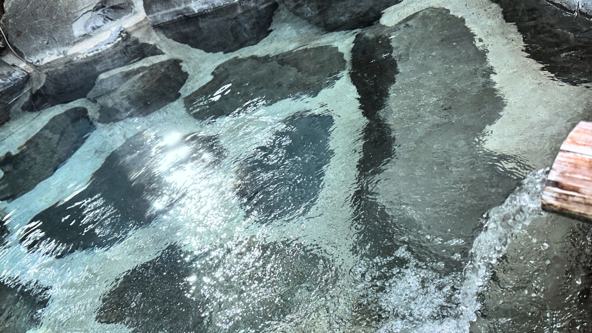 【コンヤ温泉】PH10.3・肌が3歳若返る！？と言われる&rdquo;とろとろ美肌の湯&rdquo;を貸切りで好きなだけ。