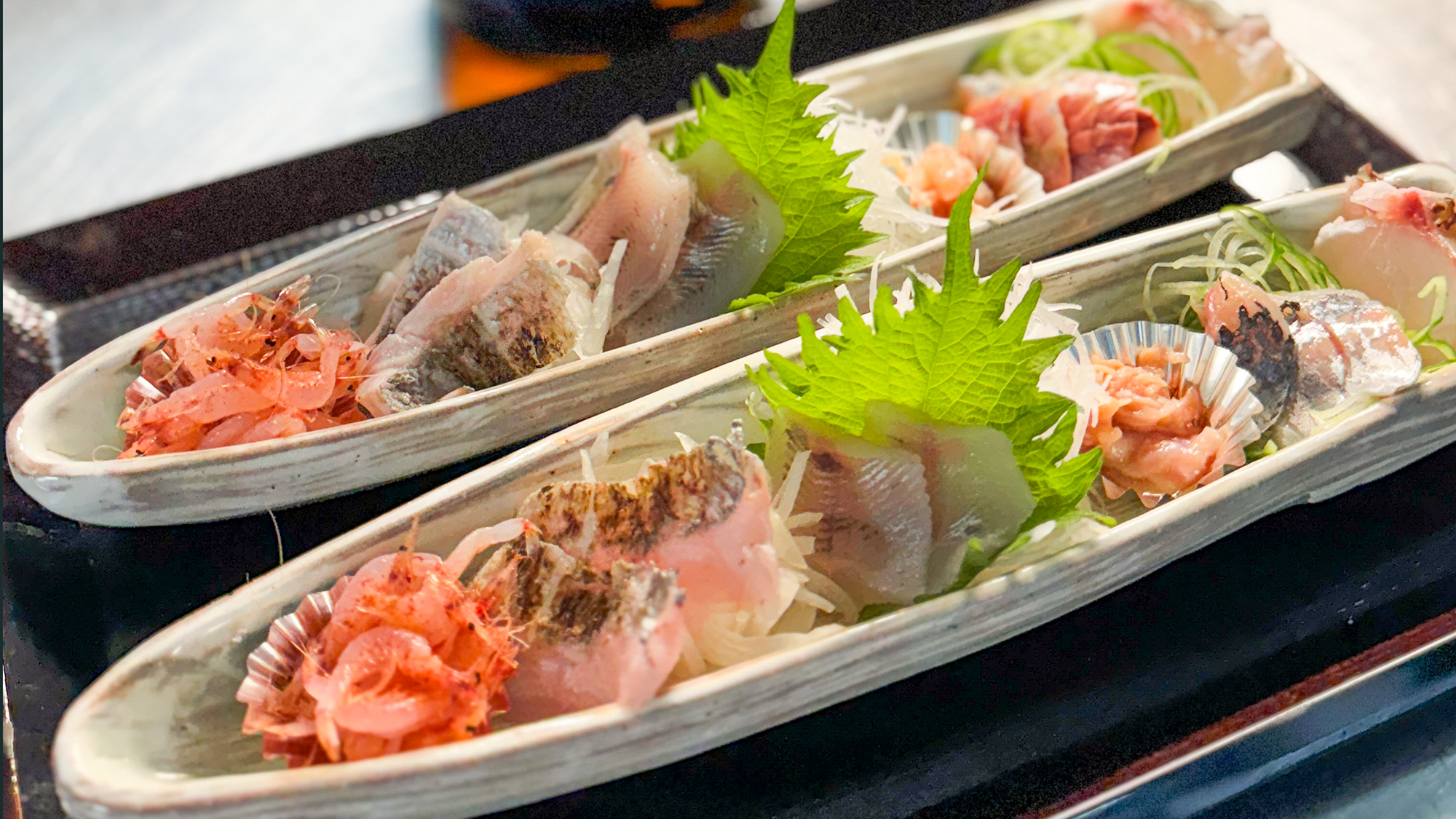 【お刺身一例】駿河湾で獲れた季節の鮮魚を刺身でご提供中・静岡の地酒も一緒にいかがですか？