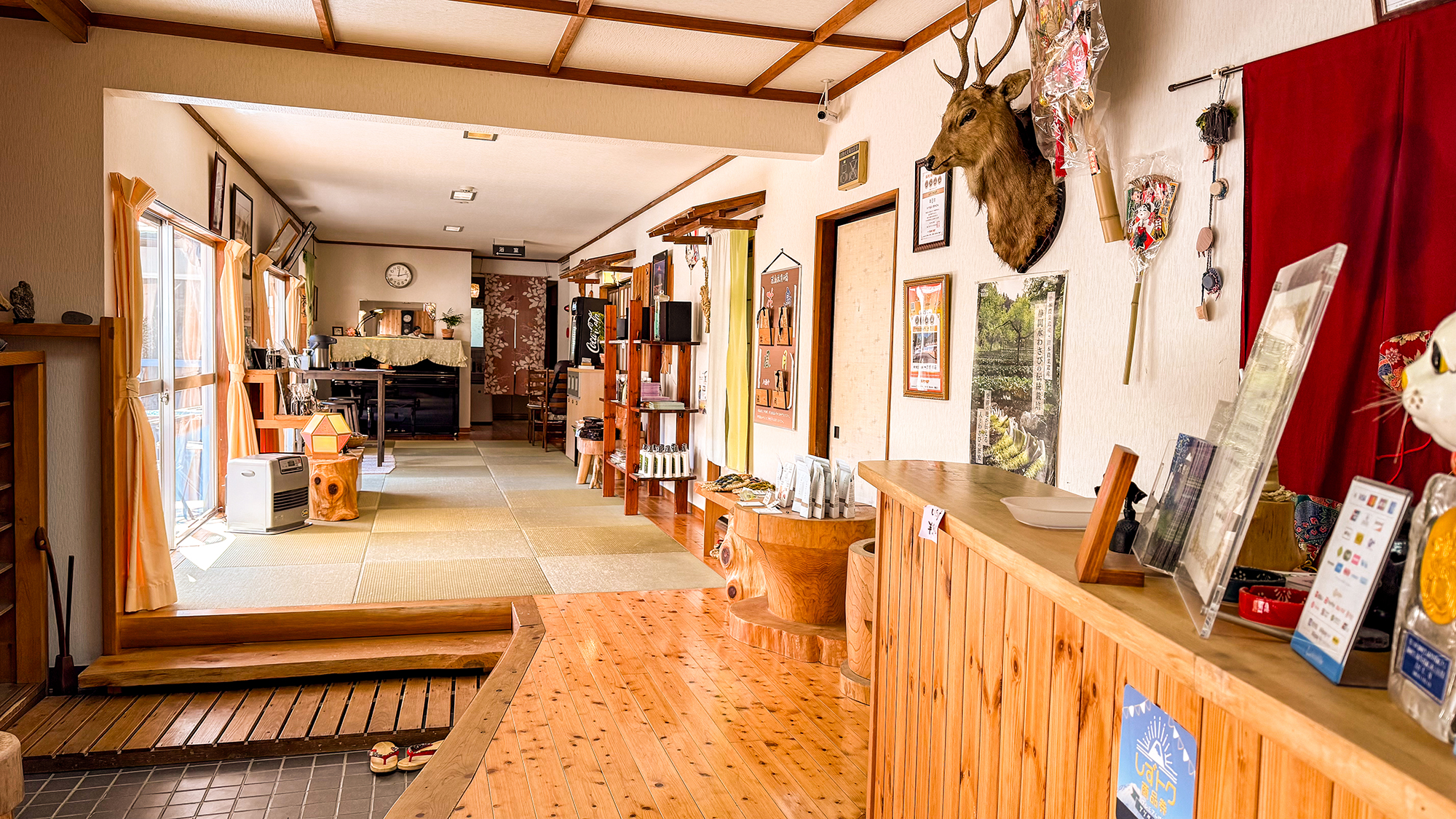 【ロビー】&rdquo;記念日&rdquo;が「忘れられない滞在になる」さりげない気遣いが嬉しい宿。