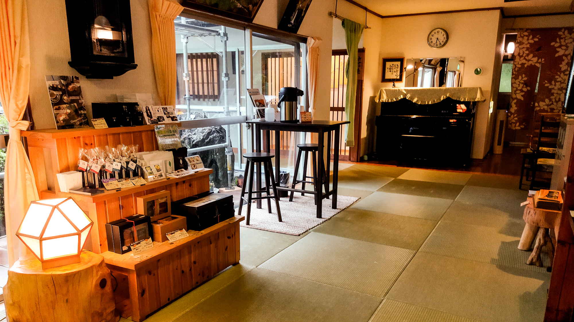 【ロビー】そこにいる人々の優しさが思い出になる。訪れる度に心が触れ合う人情の宿。