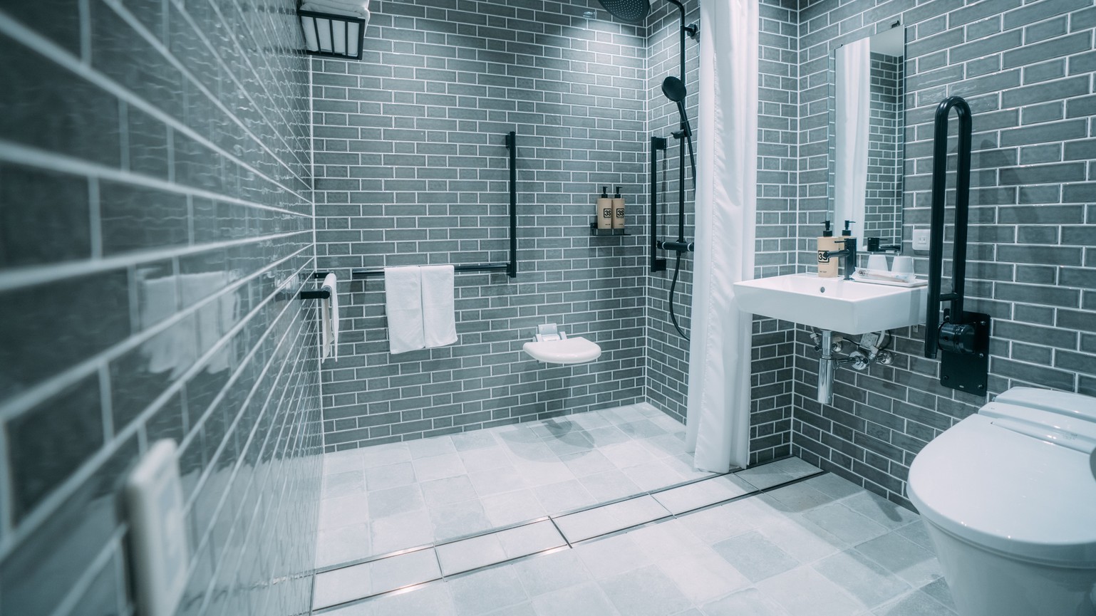 【禁煙】低層階ツインルーム（ユニバーサルツイン）24平米/120㎝幅ベッド×2台/定員1～2名