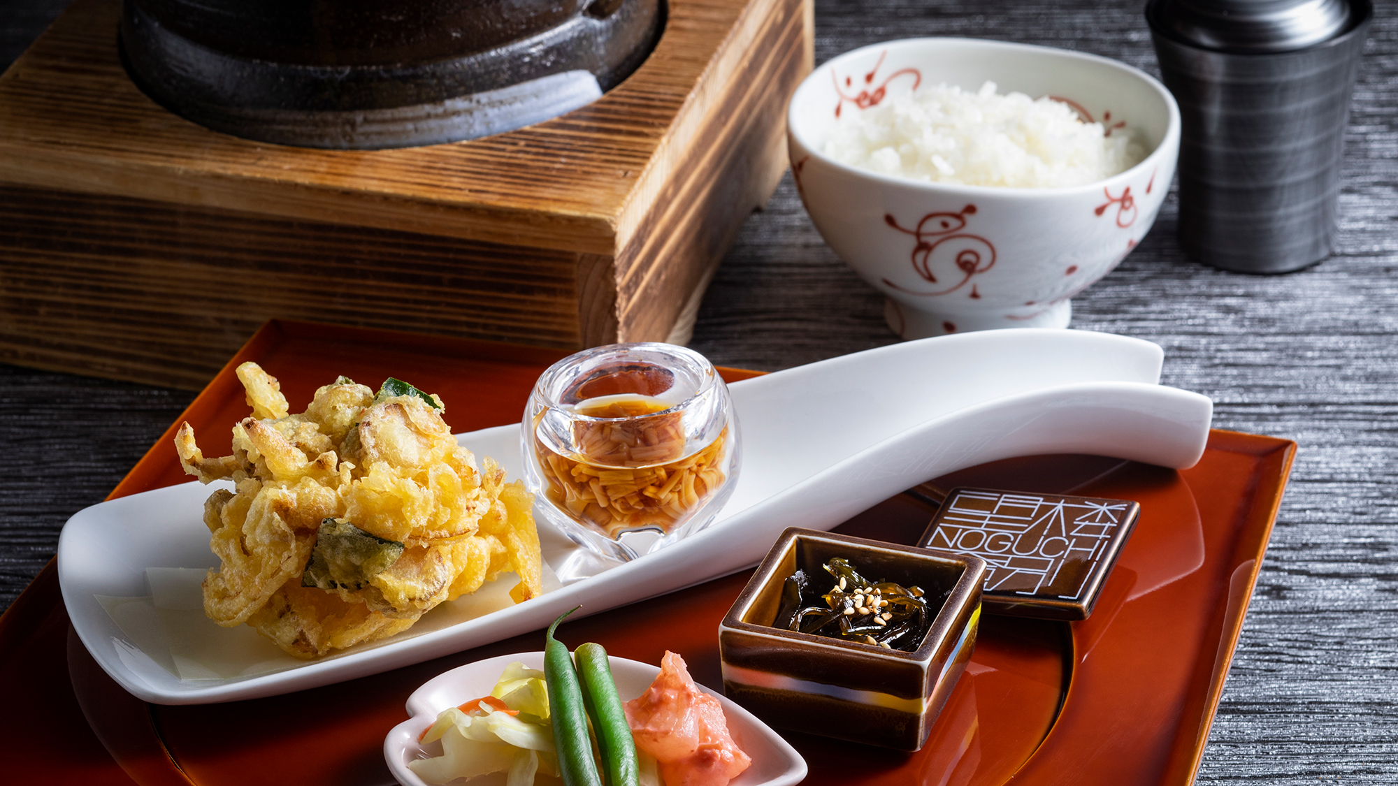 【お献立一例】ご飯／釜炊きの道産ゆめぴりかを、ご飯のお供とともに