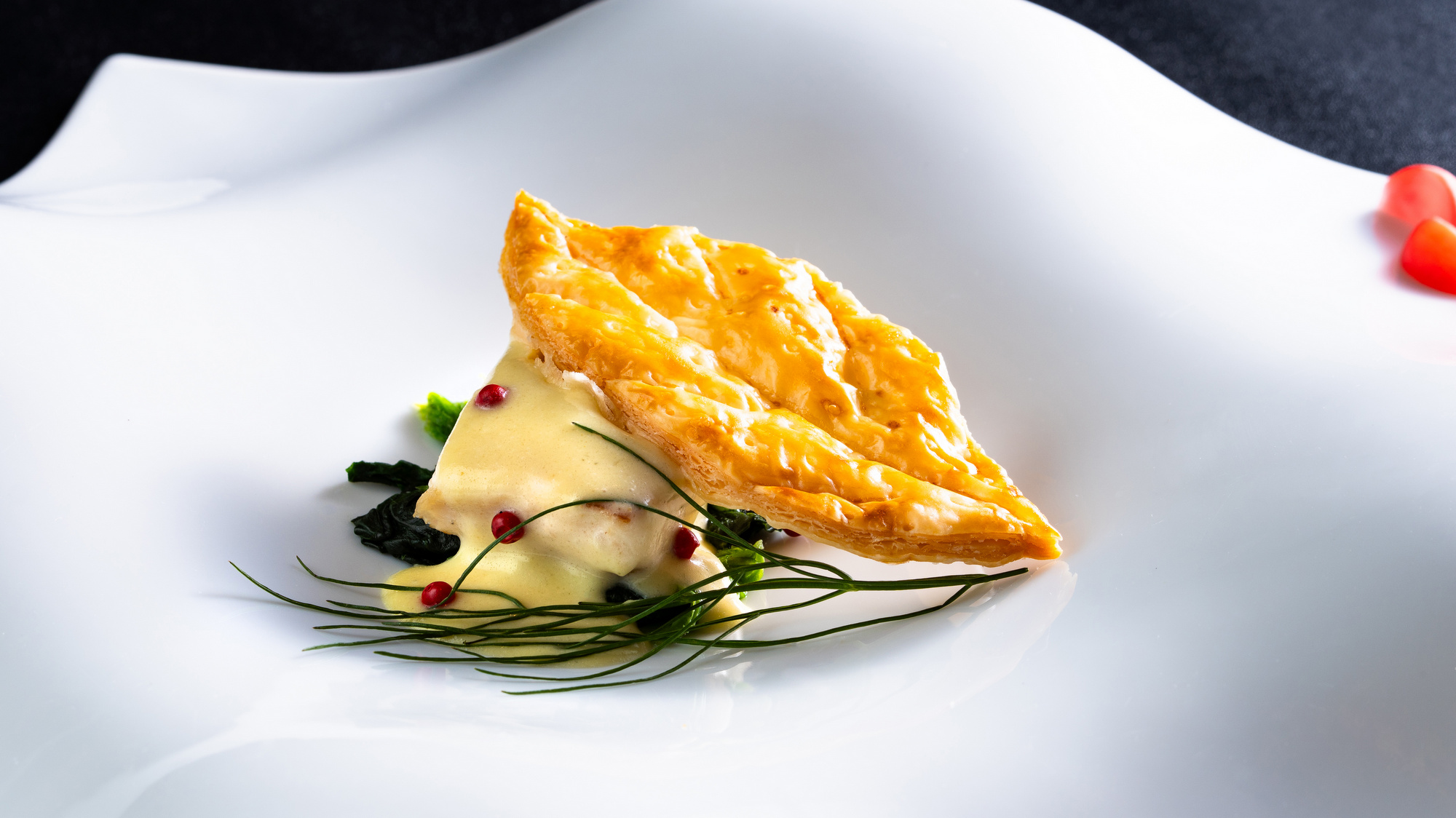 【2025秋のお献立】中皿／生ハム〆にした「北海道産ヒラメのポワレ」など※仕入れ状況により変更有