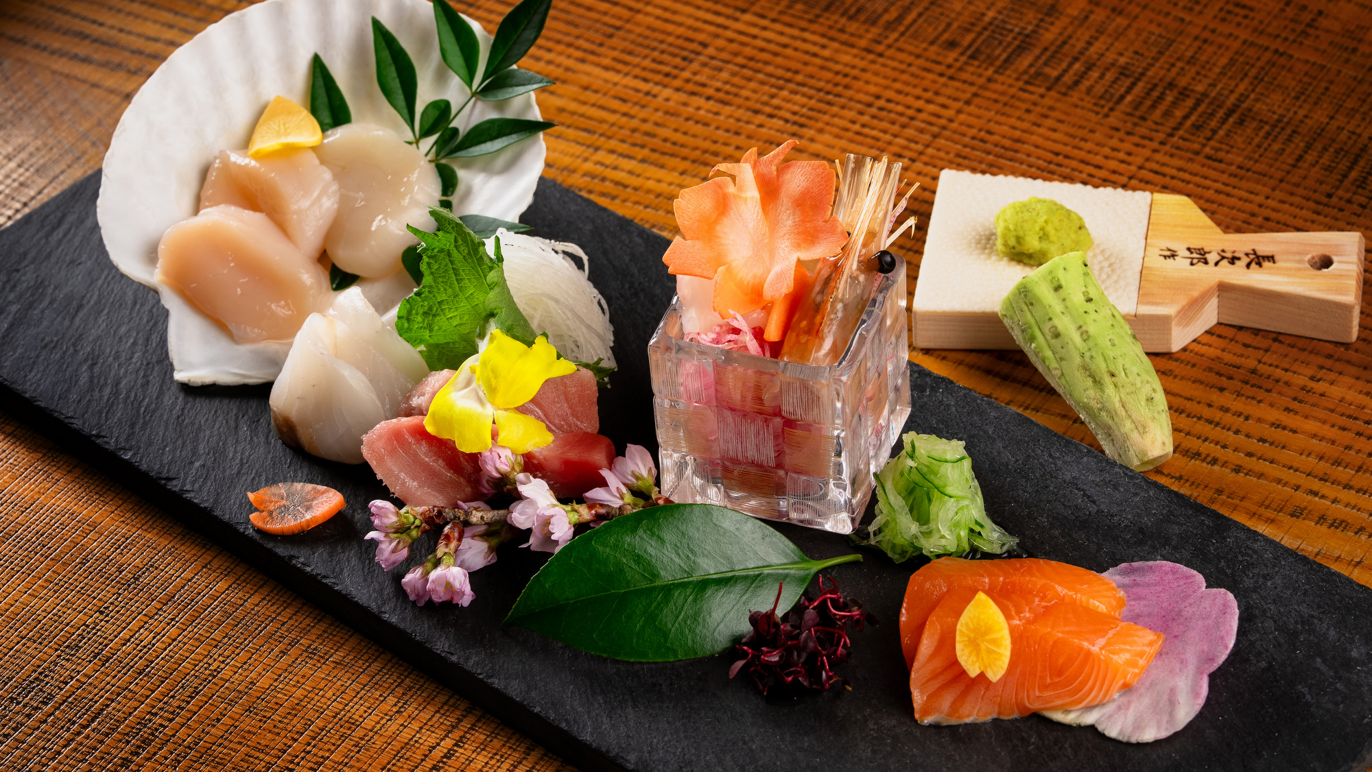 【2026春のお献立】お造り／ホタテ、マツカワガレイなど近海・噴火湾産の恵みを※仕入れ状況により変更