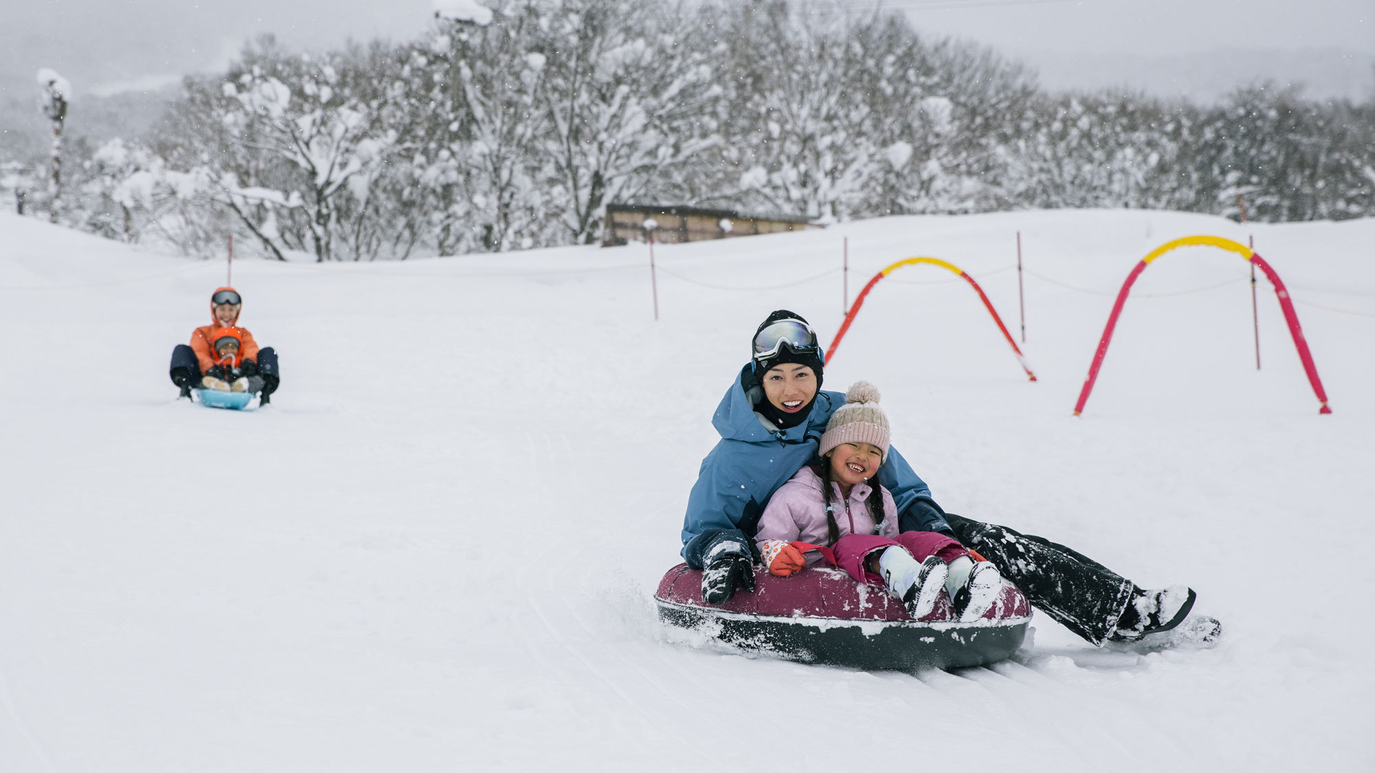 【ファミリープラン】笑顔いっぱい！家族みんなで楽しむ雪遊び体験（2食付）