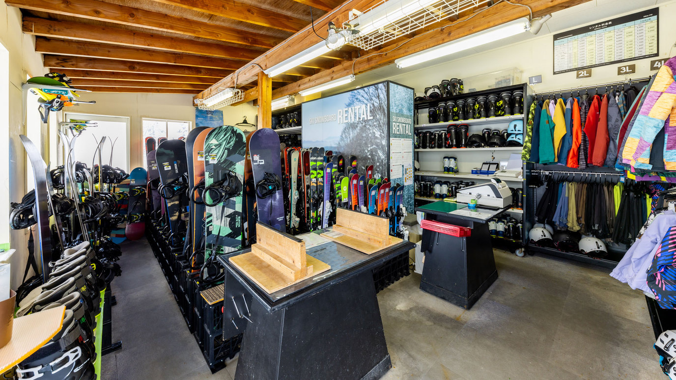 【ファミリープラン】笑顔いっぱい！家族みんなで楽しむ雪遊び体験（2食付）