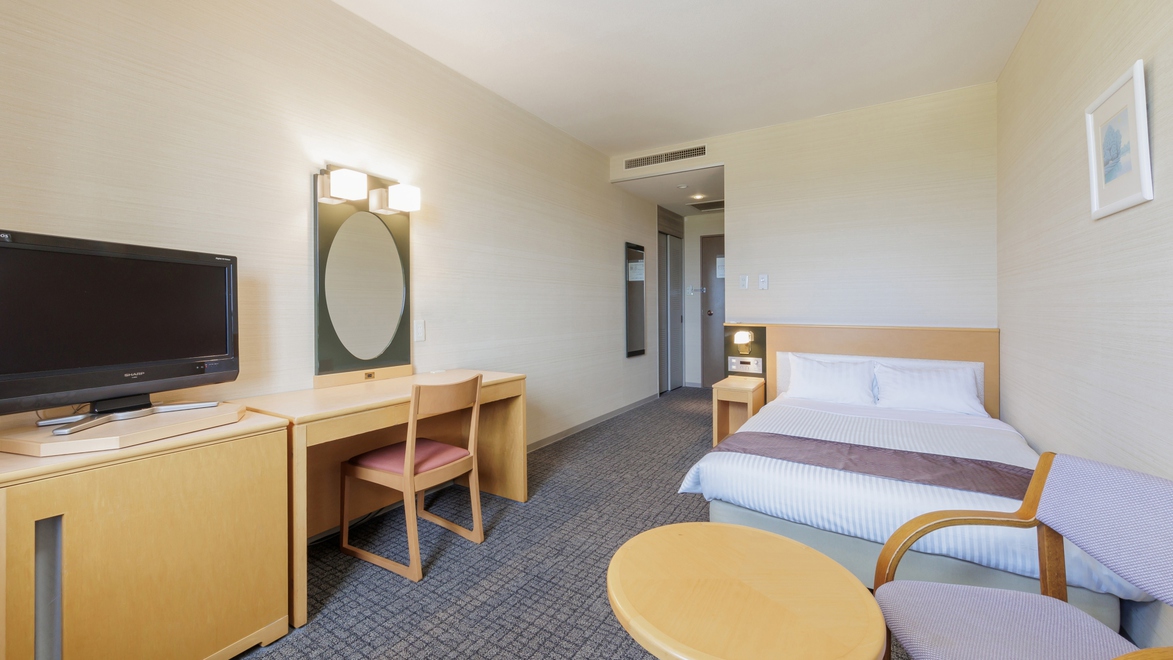 洋室セミダブル（20平米）［禁煙］