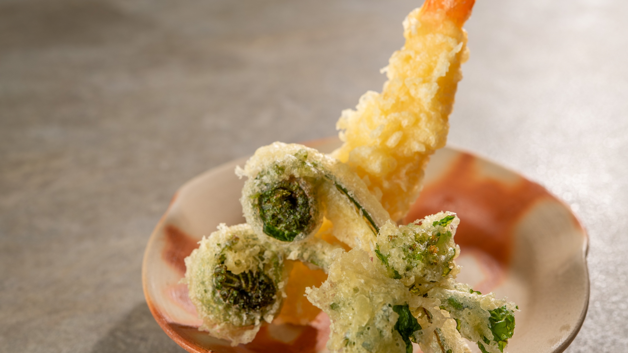 【特別会席・極み会席/春】海老・山菜2点　天ぷら（3～5月）