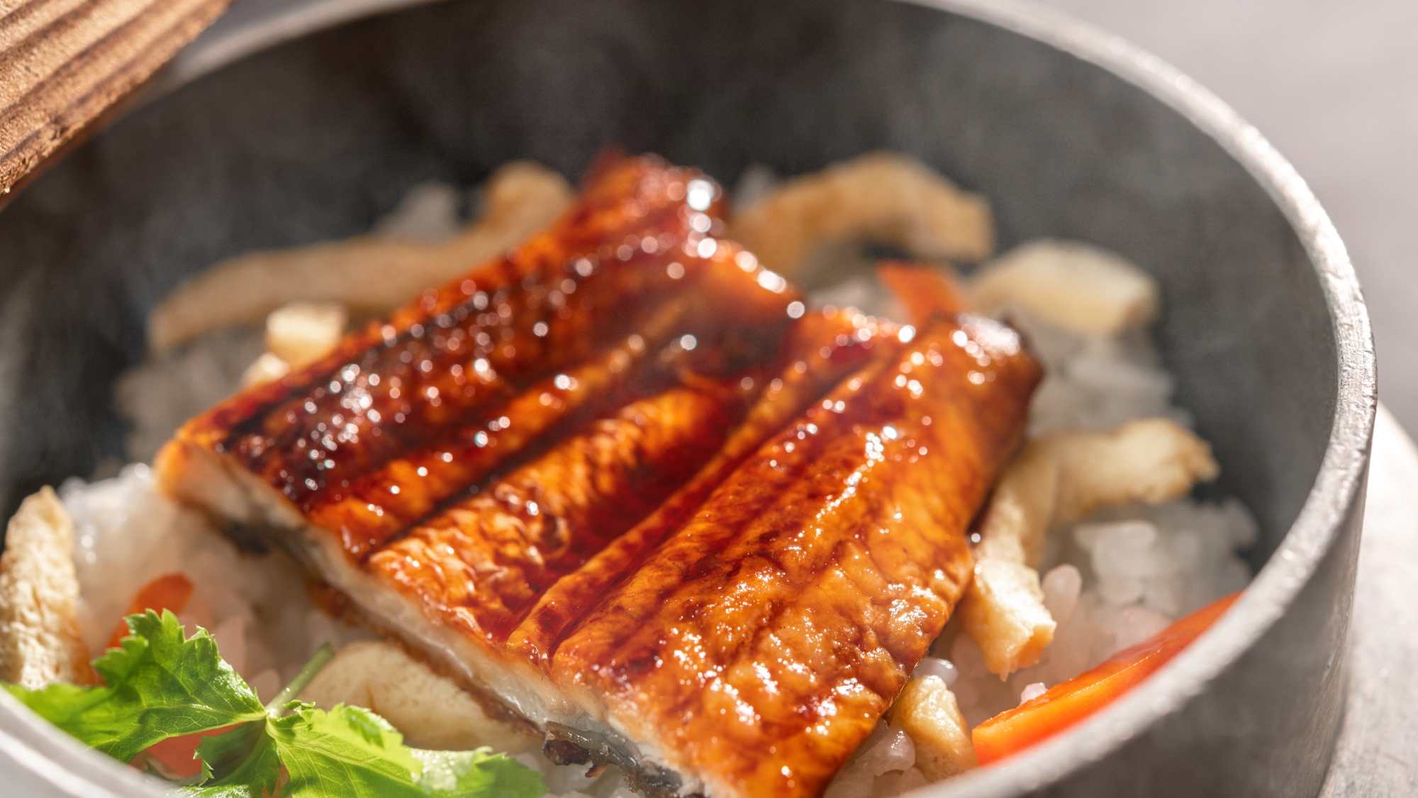 【土地の恵み会席/夏】うなぎ釜飯（6～8月）
