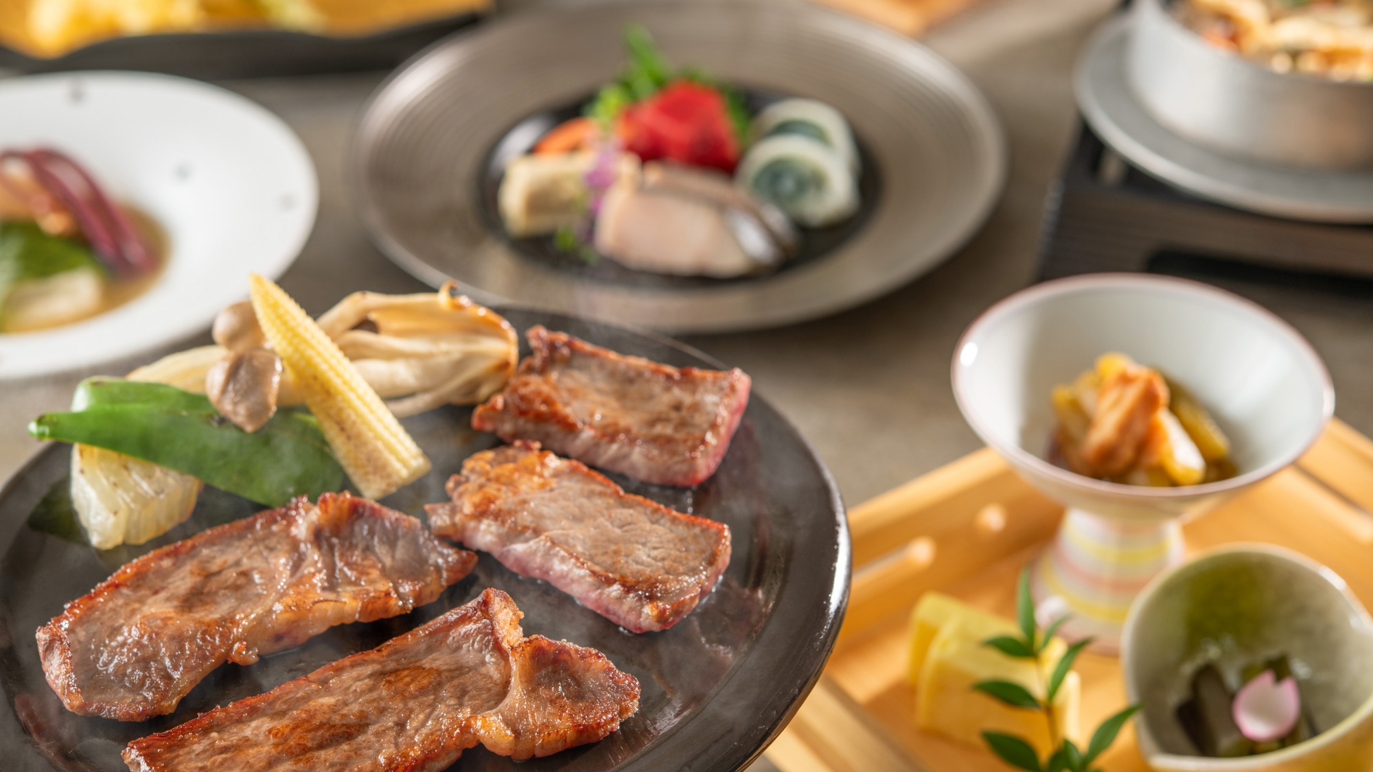 【土地の恵み会席/春】前沢牛・短角牛陶板焼、キスの天ぷら、あさり釜飯など（3～5月）