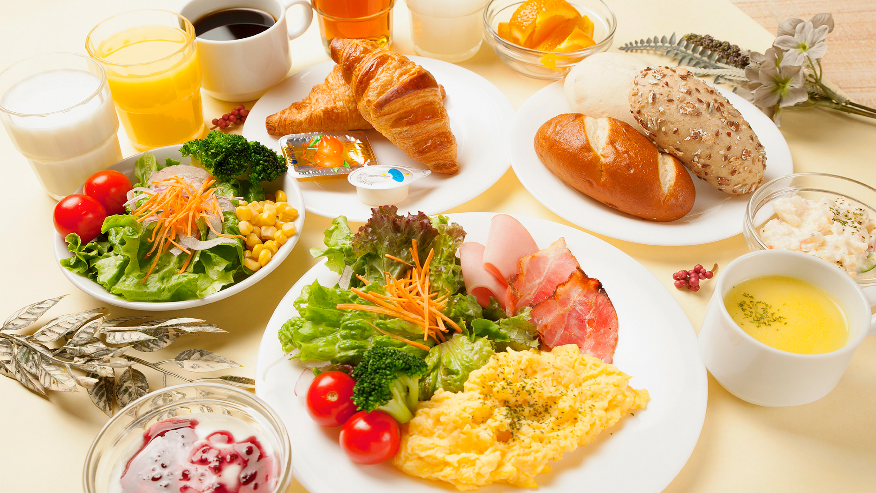 朝食バイキング