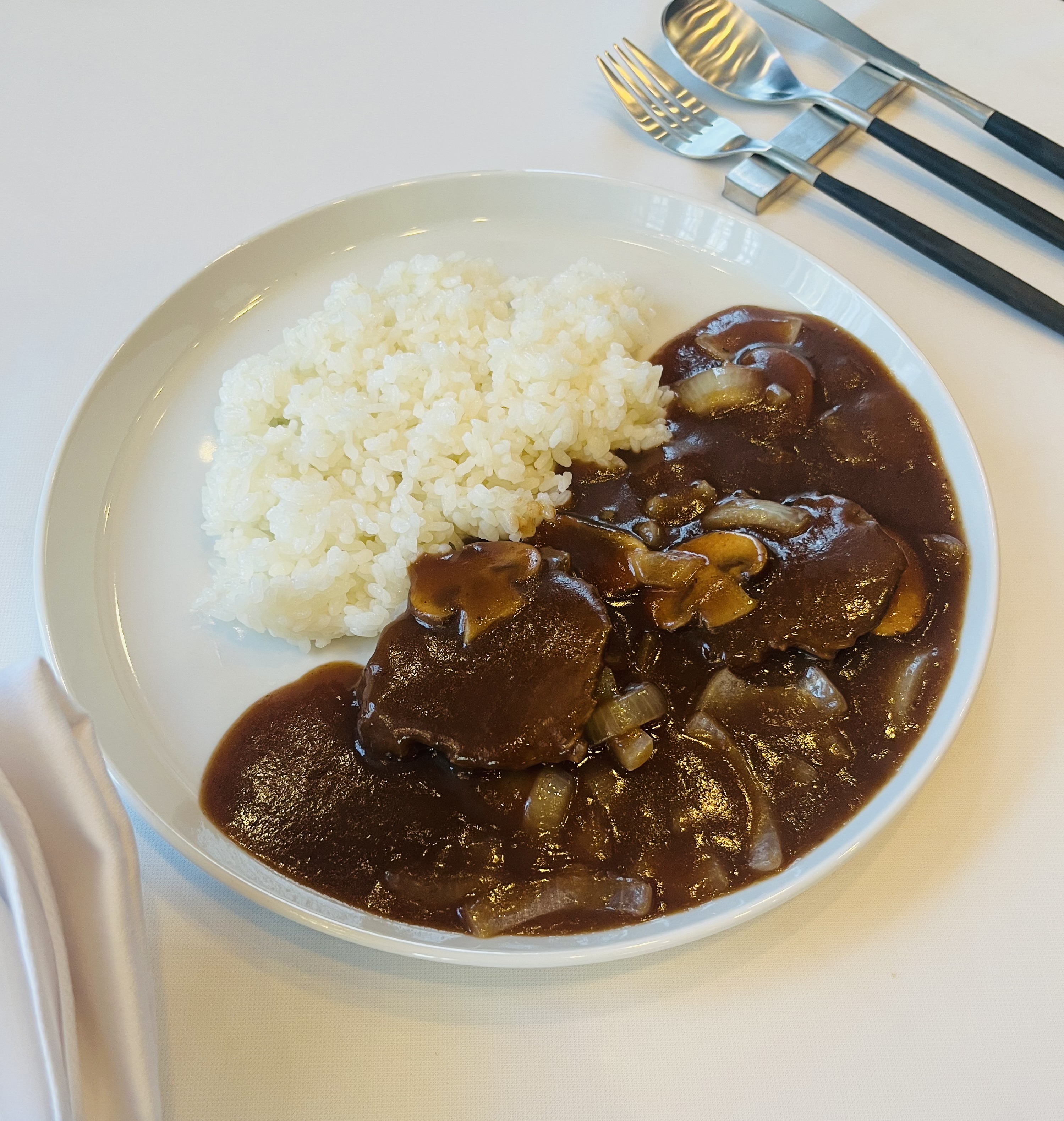 朝食メインディッシュ　ハッシュドビーフ