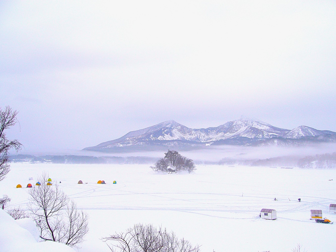 静けさ漂う湖畔で１泊２食付プラン　旬の食材＆ゆったり温泉三昧☆