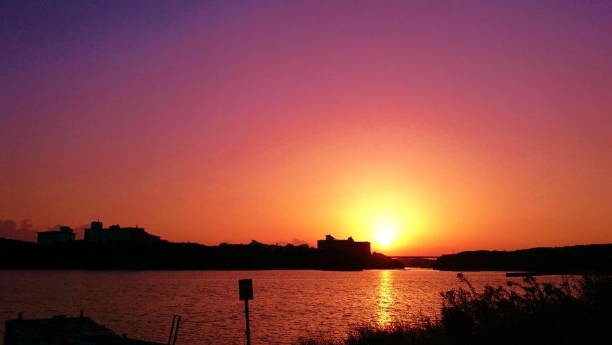 賢島大橋の夕景。