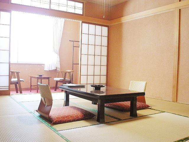 Example of a room: Japanese-style room (10 tatami mats)