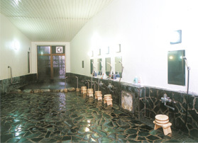 源泉掛け流し気泡付岩風呂