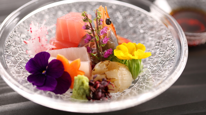 ◆花桃の里まで40分◆【夕・個室食】＜舞の料理＞信州の味覚と、天竜川を望むとろみある温泉