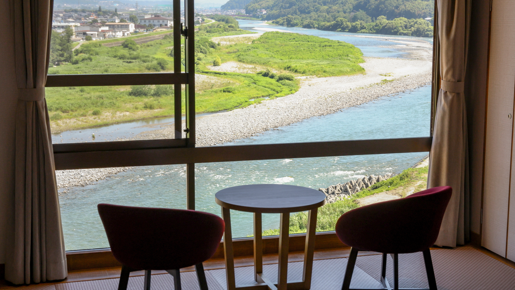 □【2024年リニューアル・2室限定】和モダンルーム／～3名