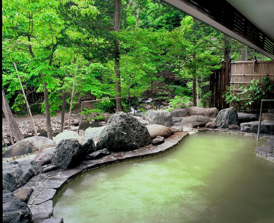 【夏休みファミリープラン】小学生も半額で・花火セットなど特典付♪