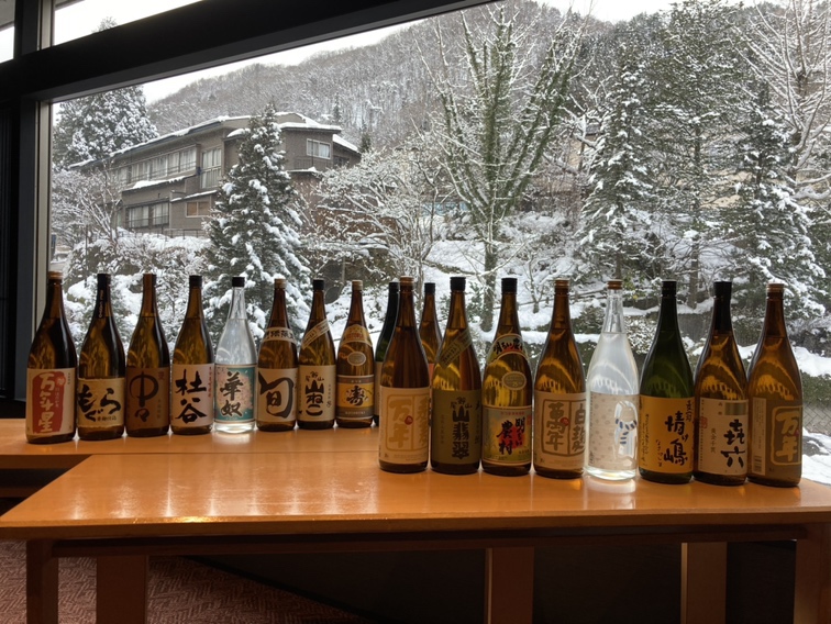 20種類の焼酎と冬景色