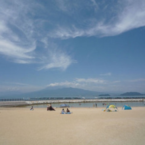 海にも近し伊豆長岡♪白い砂浜、正面には富士山！オススメ！！らららサンビーチ♪