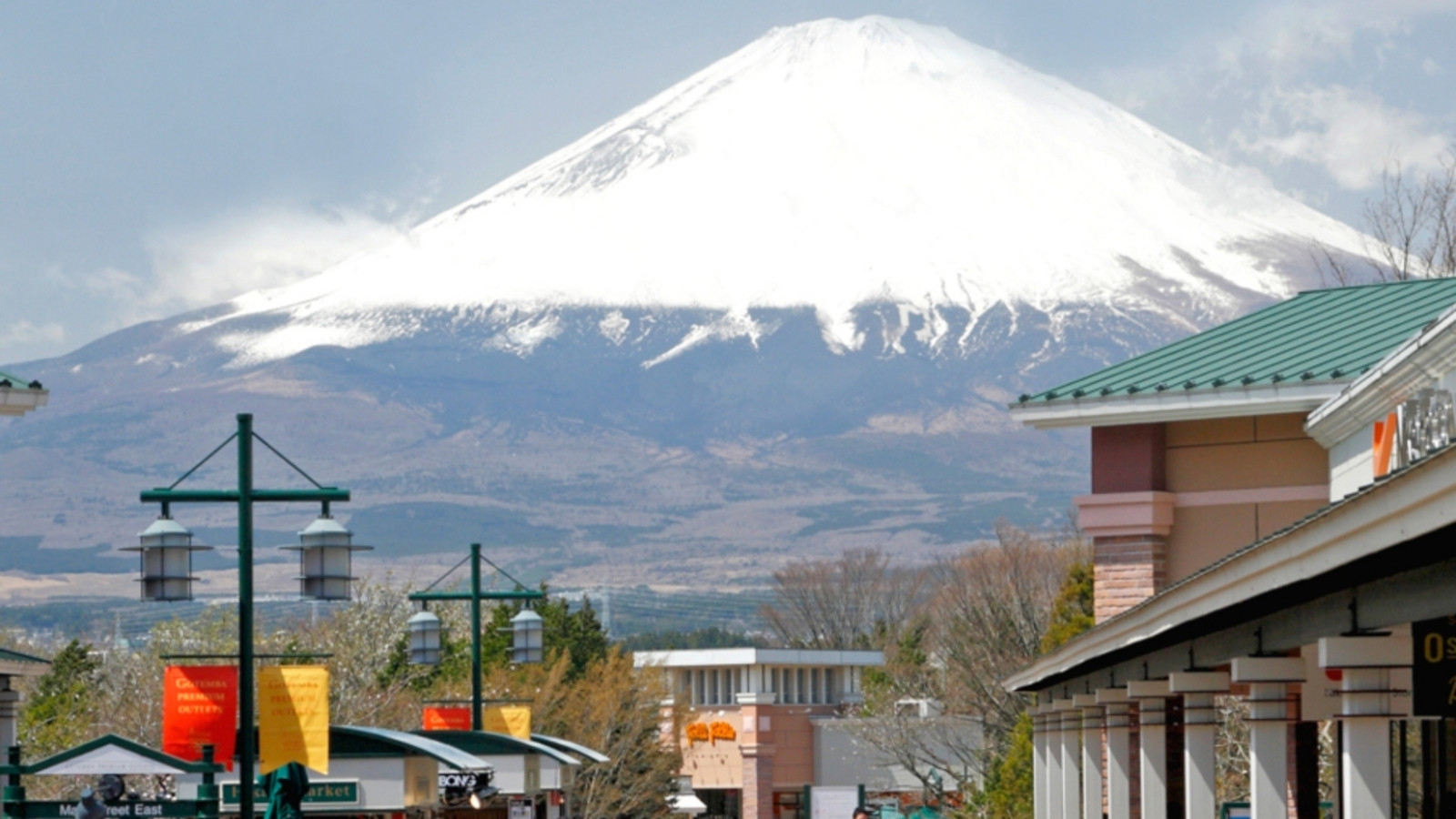 お買い物聖地♪御殿場プレミアム・アウトレットまで50分！