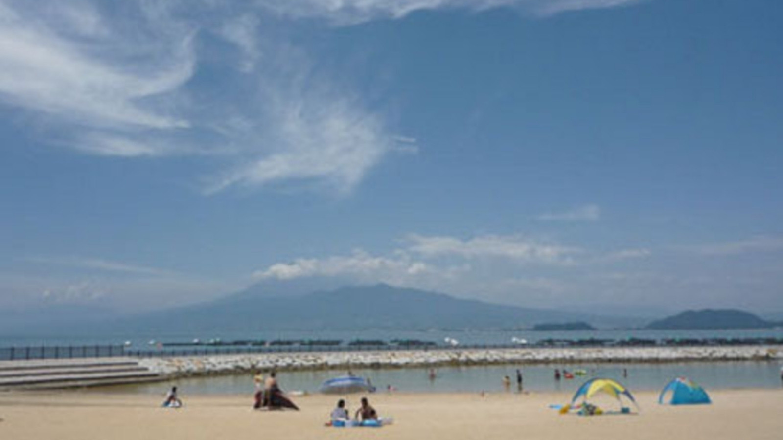海にも近し伊豆長岡♪白い砂浜、正面には富士山！オススメ！！らららサンビーチ♪