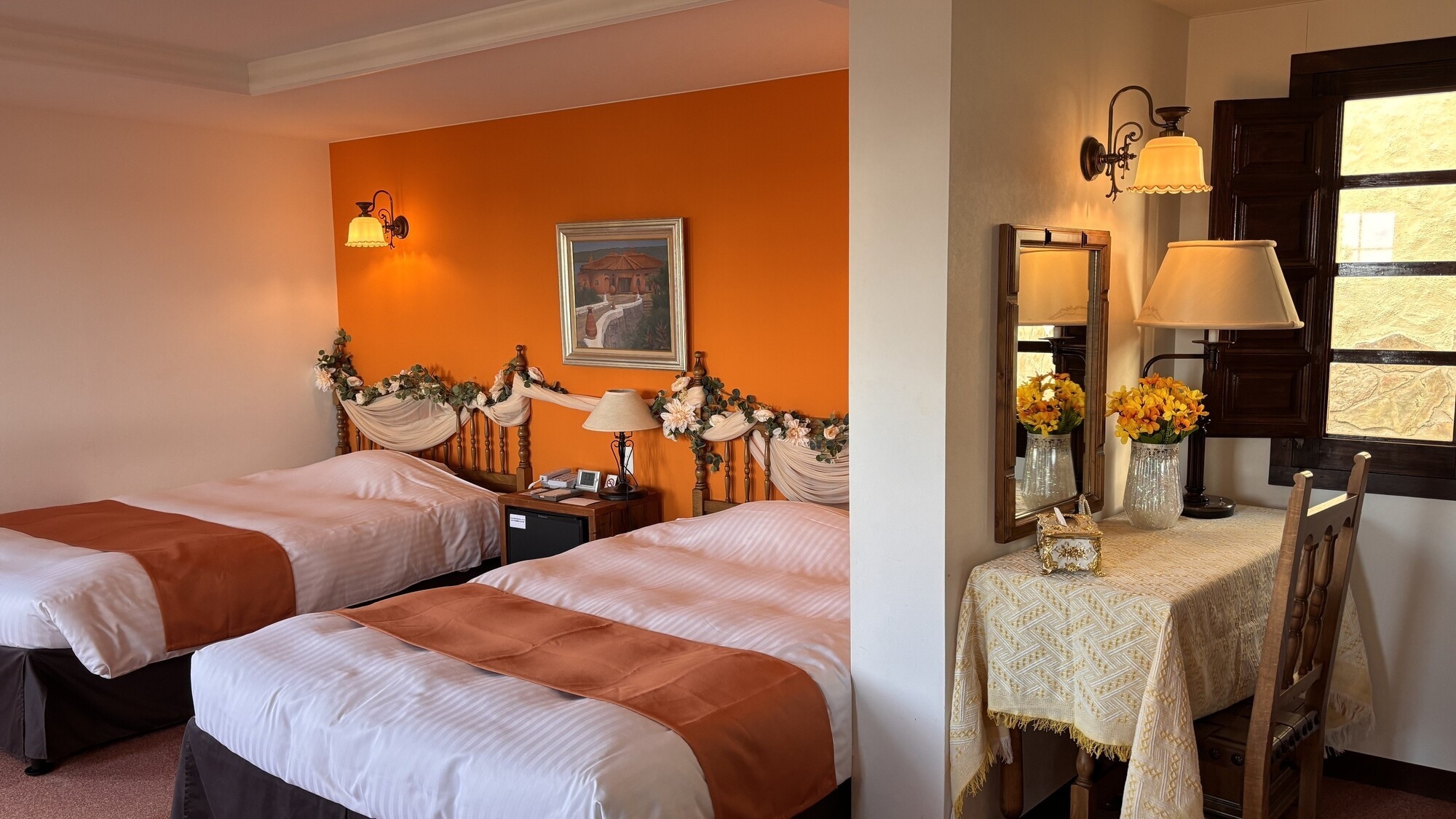 【1日1室限定のランタン＆フラワールーム】装飾で彩ったお部屋で非日常を！夕朝食はビュッフェ付♪