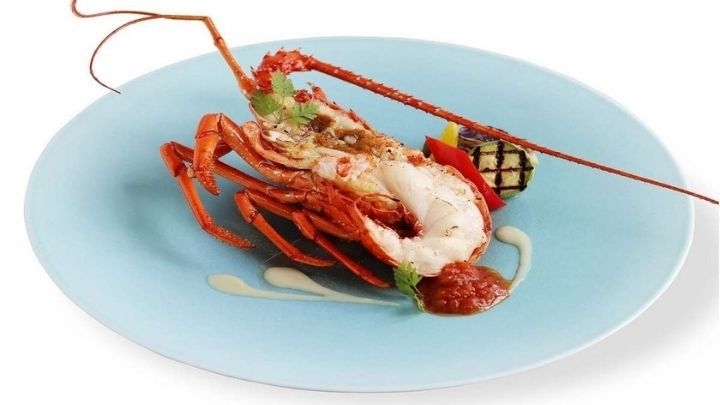 【9月限定・10％OFF】秋のご褒美ステイ　伊勢志摩ビュッフェ＋選べる一皿（松阪牛または伊勢海老）付