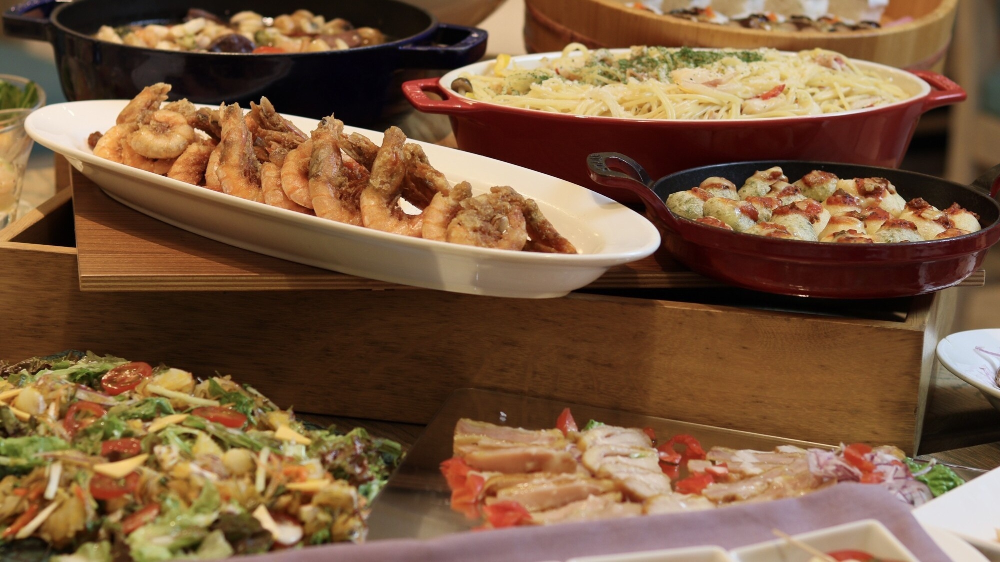 【新春お年玉企画】志摩地中海村からのご褒美！絶景リゾートで「伊勢志摩ビュッフェ」満喫1泊2食プラン