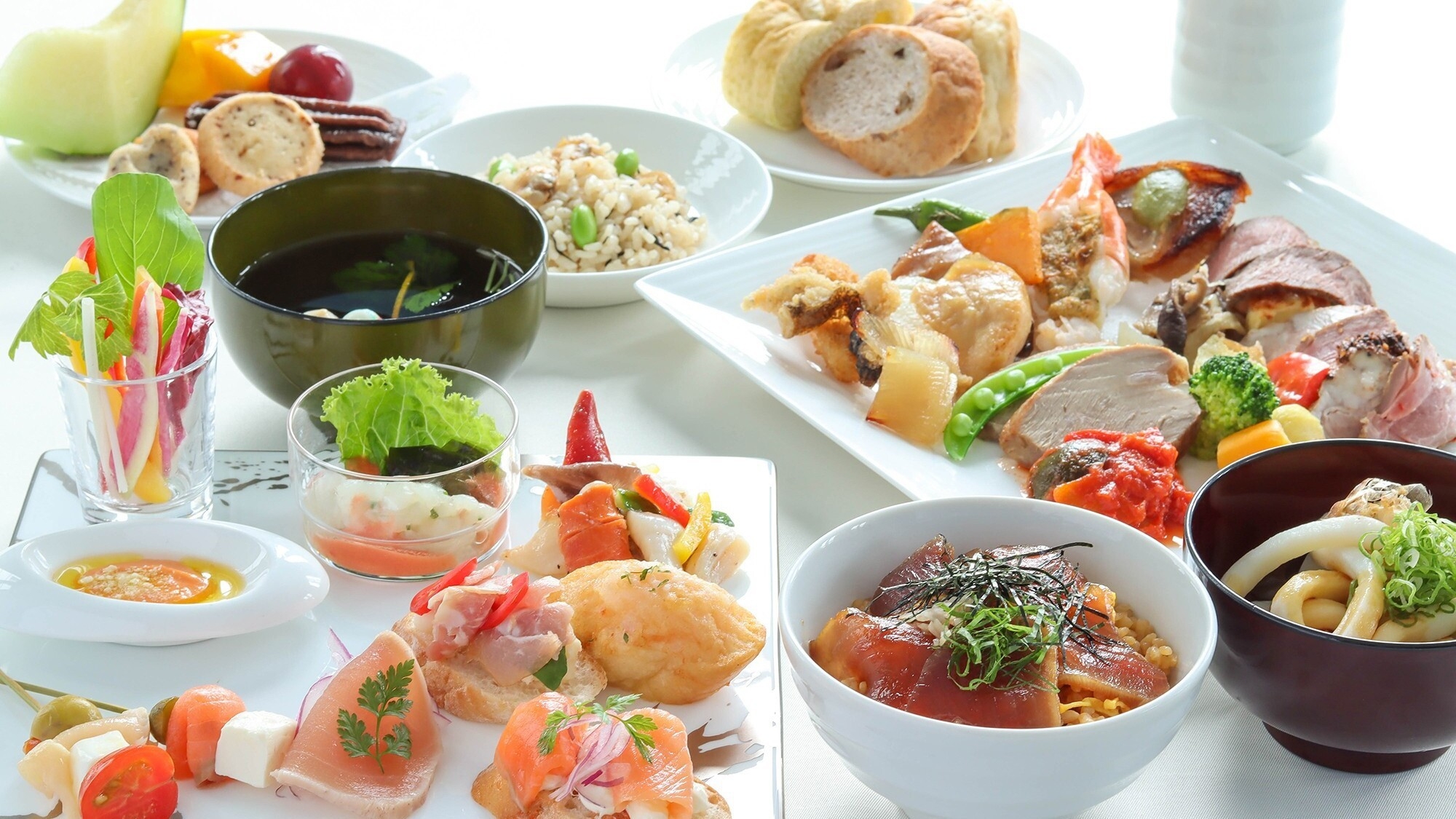 【お部屋タイプおまかせ】お日にち限定の特別プランでお得に地中海を満喫！　夕食は伊勢志摩ビュッフェ