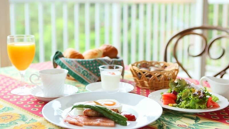 【ゆったり過ごす軽井沢の朝　1泊朝食プラン】 四季折々 景色を愉しみながらのんびり朝食を