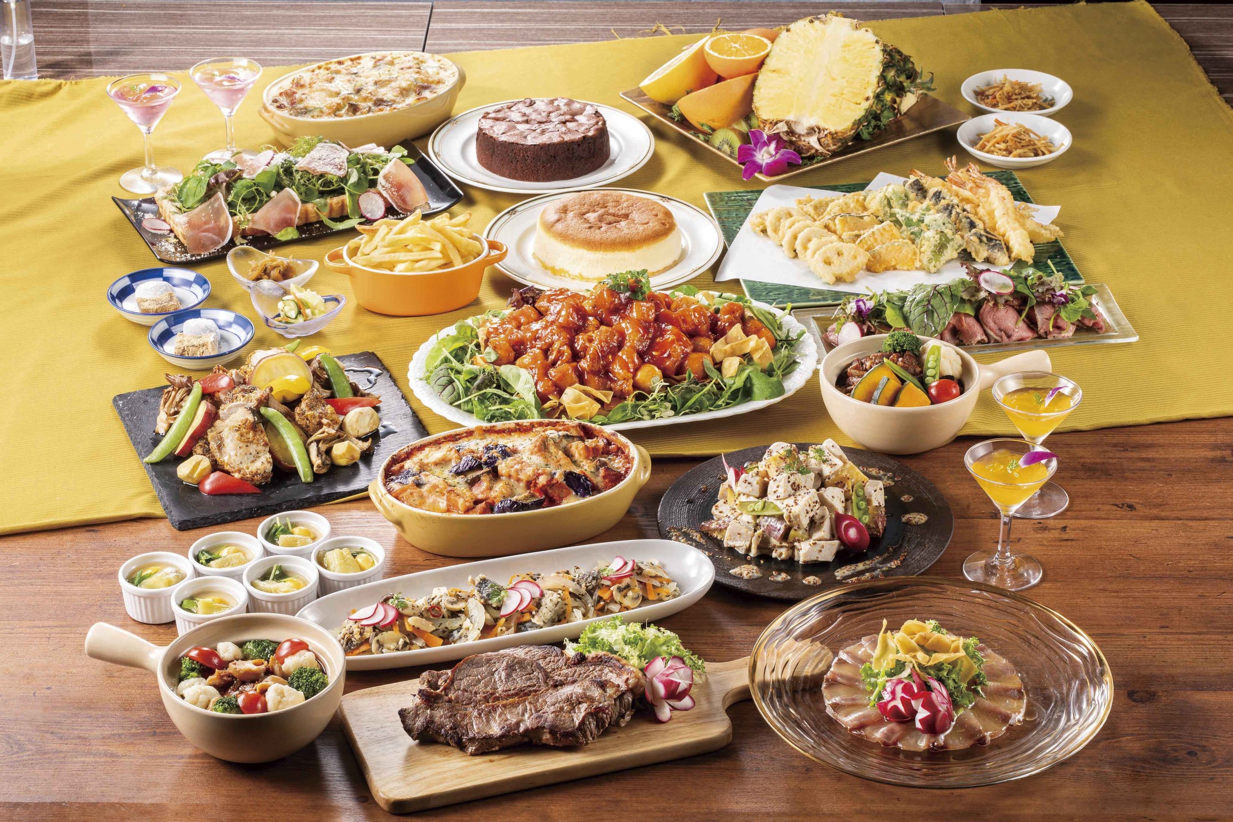 夕食付き（ラ・ベランダ）　ステーキや天婦羅など豊富なメニューが堪能できる ビュッフェレストラン
