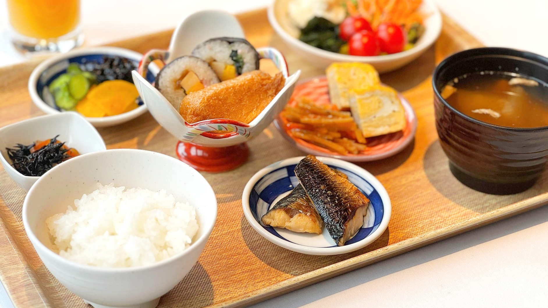 【朝食付 イーストウイング2階 幕張七十二】