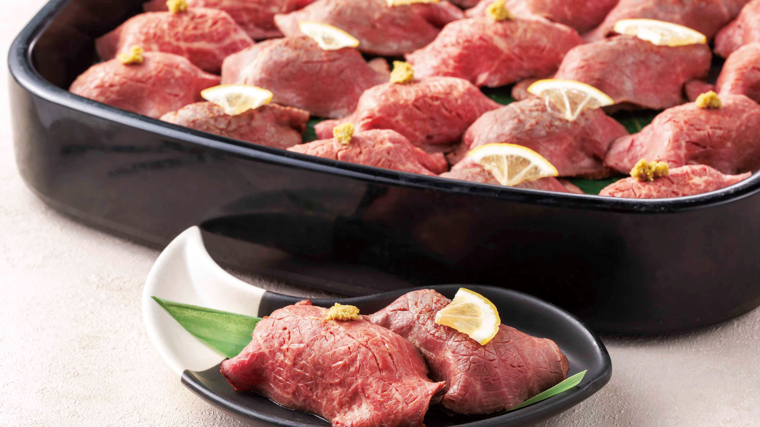  ■【ラ・ベランダ】特製肉寿司