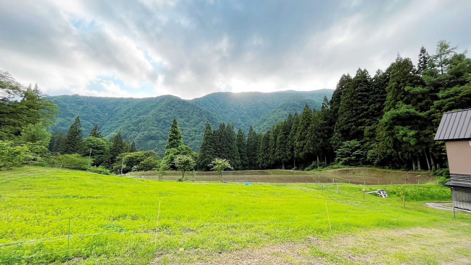 玄関から広がる自然