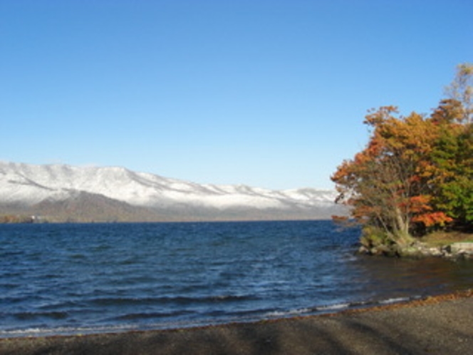 初冬の屈斜路湖