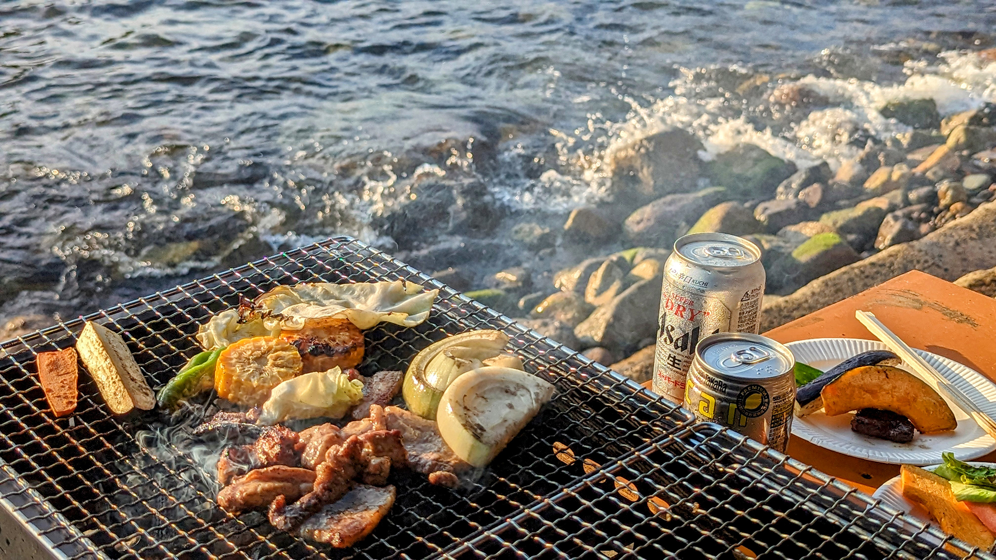 【海辺でBBQ】姉妹館『平成』の渚でBBQランチ！目の前の海で泳ぐこともできます